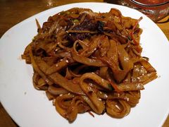 干炒牛河-花笙记打边炉·煲仔饭(五大道店)