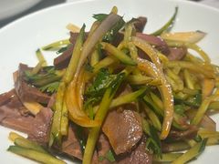 -关东小磨东北菜(漕河泾印象城店)