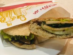 -一叶一世界·素食餐厅(锦华万达店)
