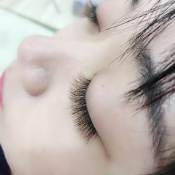 -艾薇美甲美睫