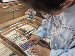 -一代眼镜·蔡司配镜(浦东大拇指广场店)