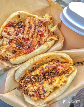 我去好几次都排起了长队，我每次都要放很多辣椒