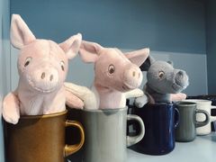 大堂-WHEN PIGS FLY当猪飞