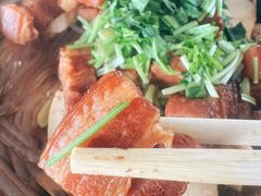 火盆豆腐-北京龙庆四季香农家饭庄·灶台鱼·碳烤虹鳟鱼(龙庆峡店)