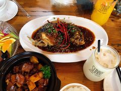 -隔壁老王·家常云南菜(花巷店)