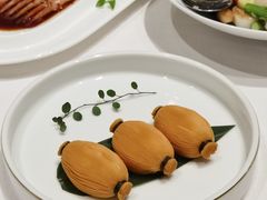 猫山王榴莲酥-东富酒家(龙湖西溪天街店)