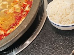 -灶知轩湘西石锅鱼(万佳广场店)