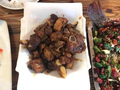 -小锅巴纳西餐厅