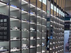 -LensCrafters亮视点(东方新天地店)