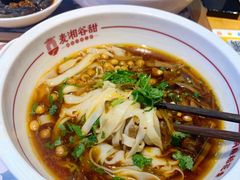 -呷佬·长沙手工米粉(金沙江路店)