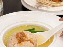 蟹黄狮子头-春申里餐厅(银泰in99店)