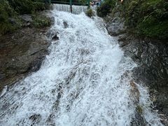 -南昆山川龙瀑布