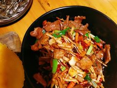 -老滇山寨•云南特色菜•地方菜•民族风情歌舞表演(金碧店)