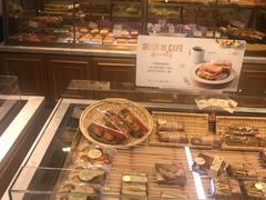 面包甜点陈列柜-多乐之日(颐堤港店)