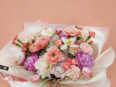 -谷莠子花艺气球派对·绿植造景·花艺沙龙(东海缤纷天地店)