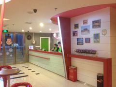 娱乐-海友酒店(北京雍和宫地铁站店)