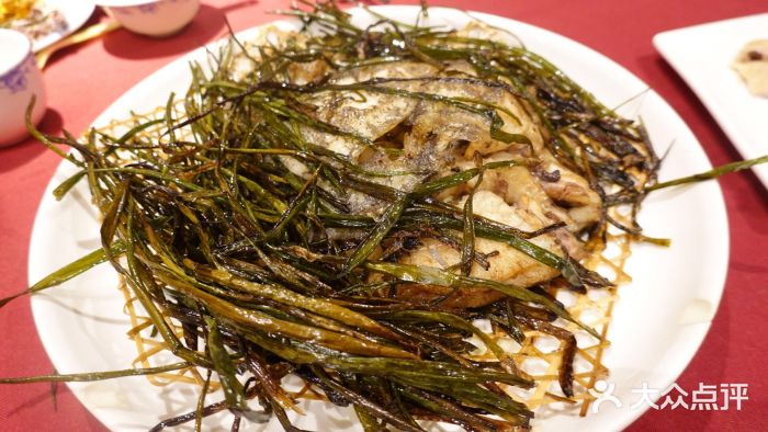老吉士酒家(天平路店)葱烤鸦片鱼头图片