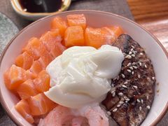 鹅肝甜虾三文鱼盖饭-戏作寿司(观音桥店)