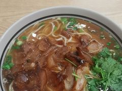 -小马牛肉面·牛骨熬制(南京博物院店)