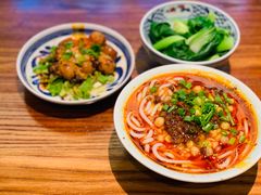 -兵哥豌豆面(雅颂居店)