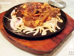 不够分量的铁板-八珍饺子·烤鸭·家常菜