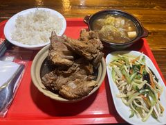 -万和春排骨砂锅米饭(湖北路店)