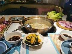 -三个椰子·现砍椰子鸡(金源CBD店)