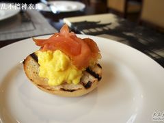 salmon&nbsp;burger-杭州西子湖四季酒店-WL BISTRO西湖餐厅(灵隐路店)