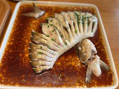 清蒸武昌鱼-莲餐厅·湖北菜·藕汤是头牌(愚园路店)