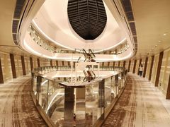 -上海滴水湖皇冠假日酒店