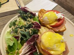 -Common Table · Brunch & Coffee