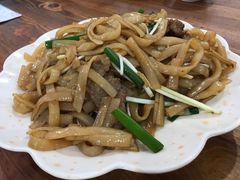 干炒牛河-南记食粥坊·宵夜大排档(莲花总店)