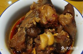 Signature Braised Beef Trotter