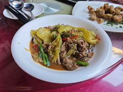 酸菜炒牛肉-吴祥记潮州菜·百年老字号·砂锅粥