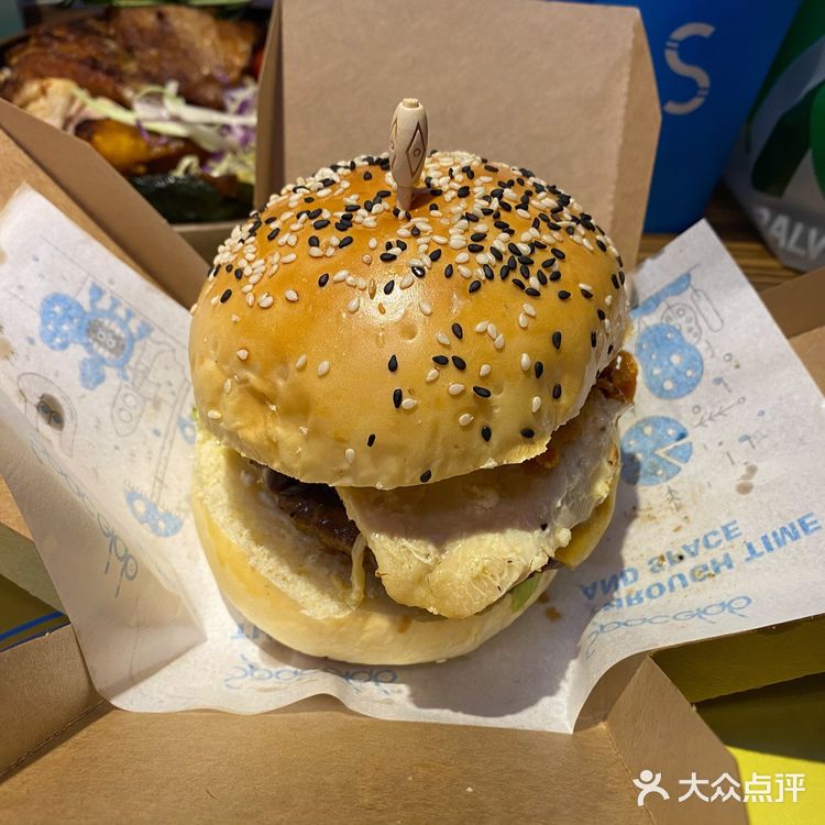 成都首家SPACELAB失重餐厅，一家值得种草的网红店🔥🔥🔥