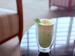 -亚龙湾喜来登·美景台大堂吧