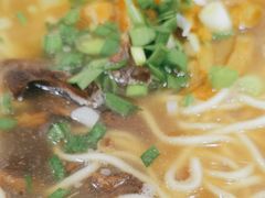 -易记皮肚面(明瓦廊店)