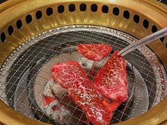 -山川小町·极番烧肉(新地假日广场店)