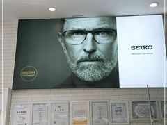 -诺柯视眼镜-蔡司依视路官方工厂店(淞南一店)