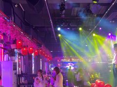 -喜鹊音乐酒馆(西街店)