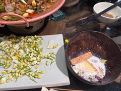 -云海肴·汽锅鸡·云南菜(天山百盛优客店)