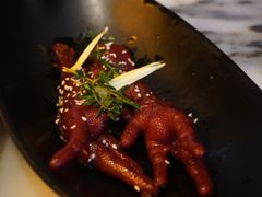 吮指鸡爪-桂满陇天书(南京德基旗舰店)