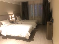 -汉庭(北京大兴枣园地铁站店)