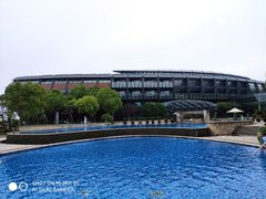 -上海滴水湖皇冠假日酒店