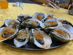 -蚝哥花姐湛江烤生蚝(美丽湾市场店)