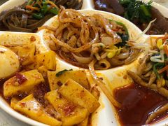 小吃五拼-令氏家外家周秦食府(高新店)