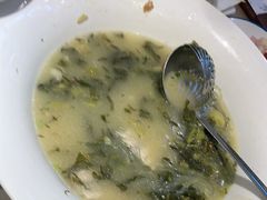 -严记小天府酸菜鱼(西四路店)