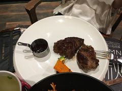 -食间牛排(湖西路店)