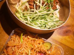 麻将拉皮-聚合鑫东北熏酱熟食麻辣面(长阳店)