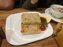 香煎腊味萝卜糕-禄运茶居·手工点心(猎德店)